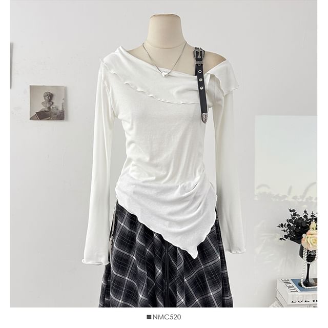 Plain Ruffled-Trim Cold-Shoulder Asymmetric Slim Top, Long-Sleeved