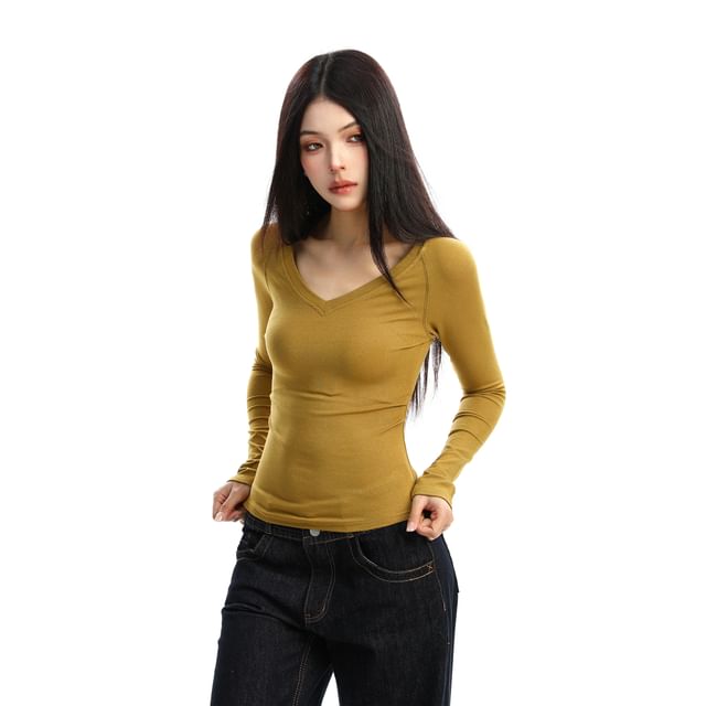 V-Neck Crop Long Sleeve Fitted Jersey Tee