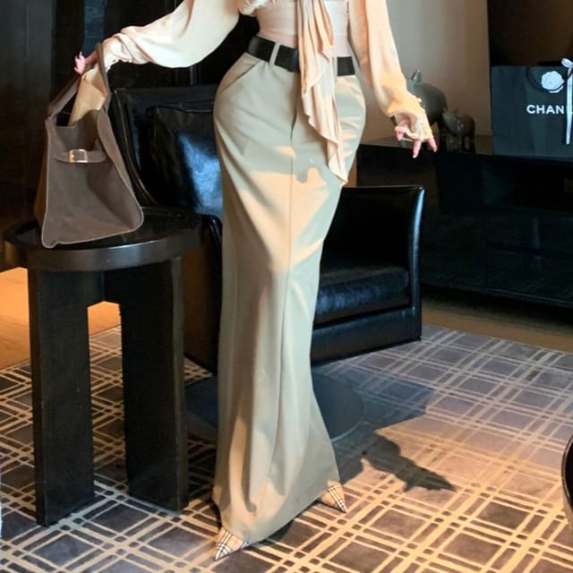 Crop Blouse and Pencil Skirt Set with Belt