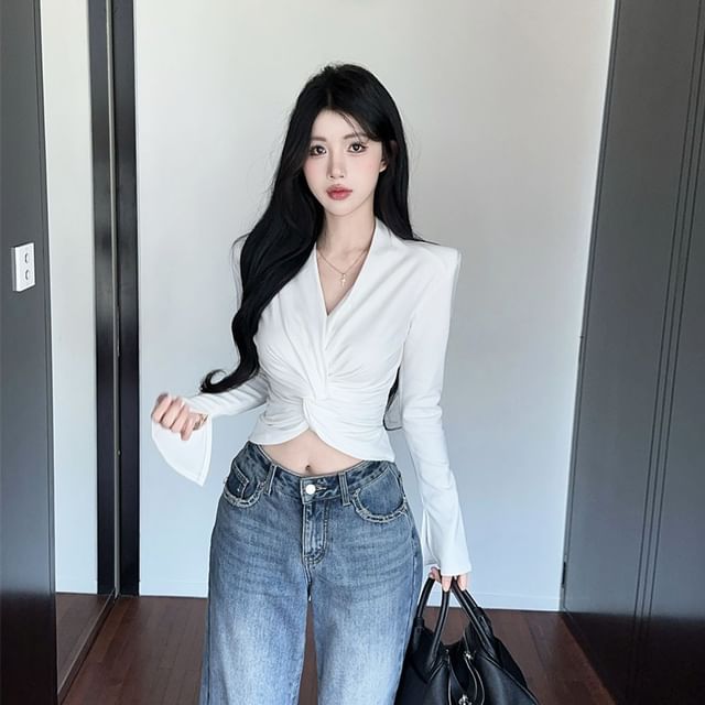 Ruched V-Neck Slim Crop Top Long Sleeve