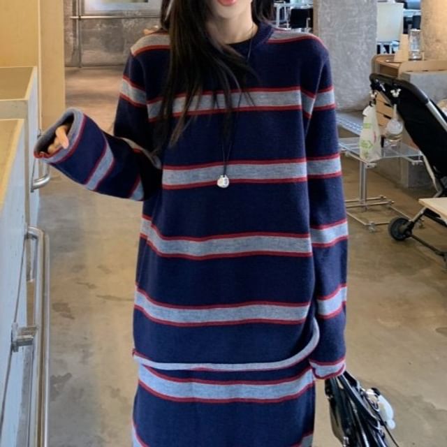 Crew Neck Striped Knit Top & High Waist Maxi Straight Skirt