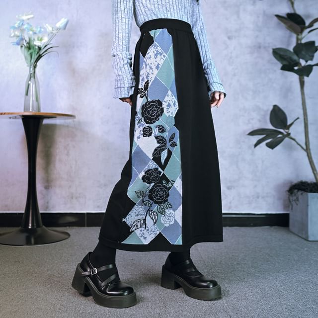 Argyle V-Neck Cardigan with High-Waisted Knit Maxi A-Line Skirt