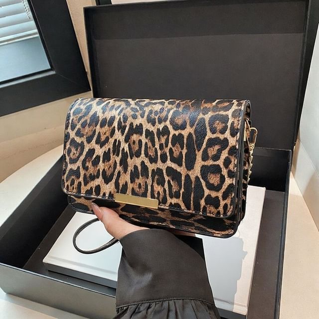 Leopard Print Flap Shoulder Bag