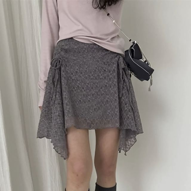 Asymmetrical Lace Mini Skirt - Altfashion Shop