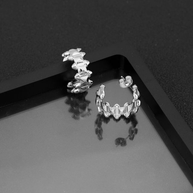 Gear Alloy Open Hoop Earring