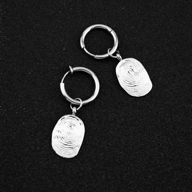 Thumbprint Alloy Drop Earring / Ear Cuff
