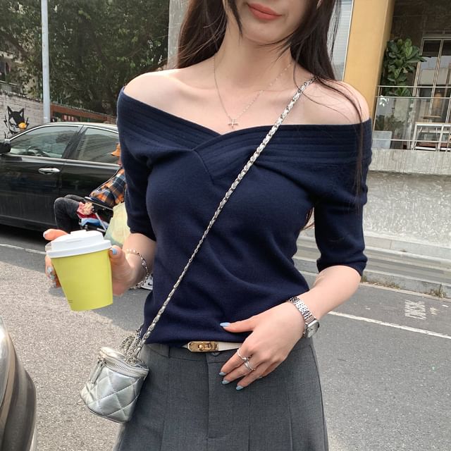 Elbow-Sleeve Off-Shoulder Slim Tee