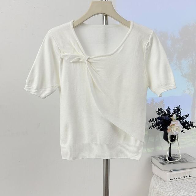 Crew Neck Ruched Knit Top
