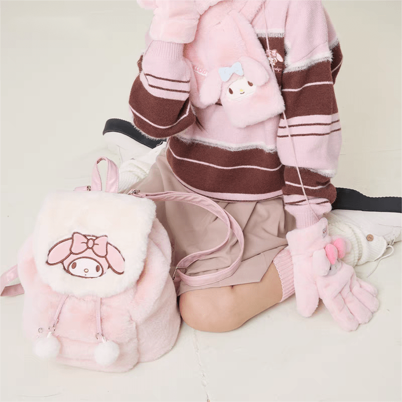 Sac à dos en peluche avec personnages authentiques