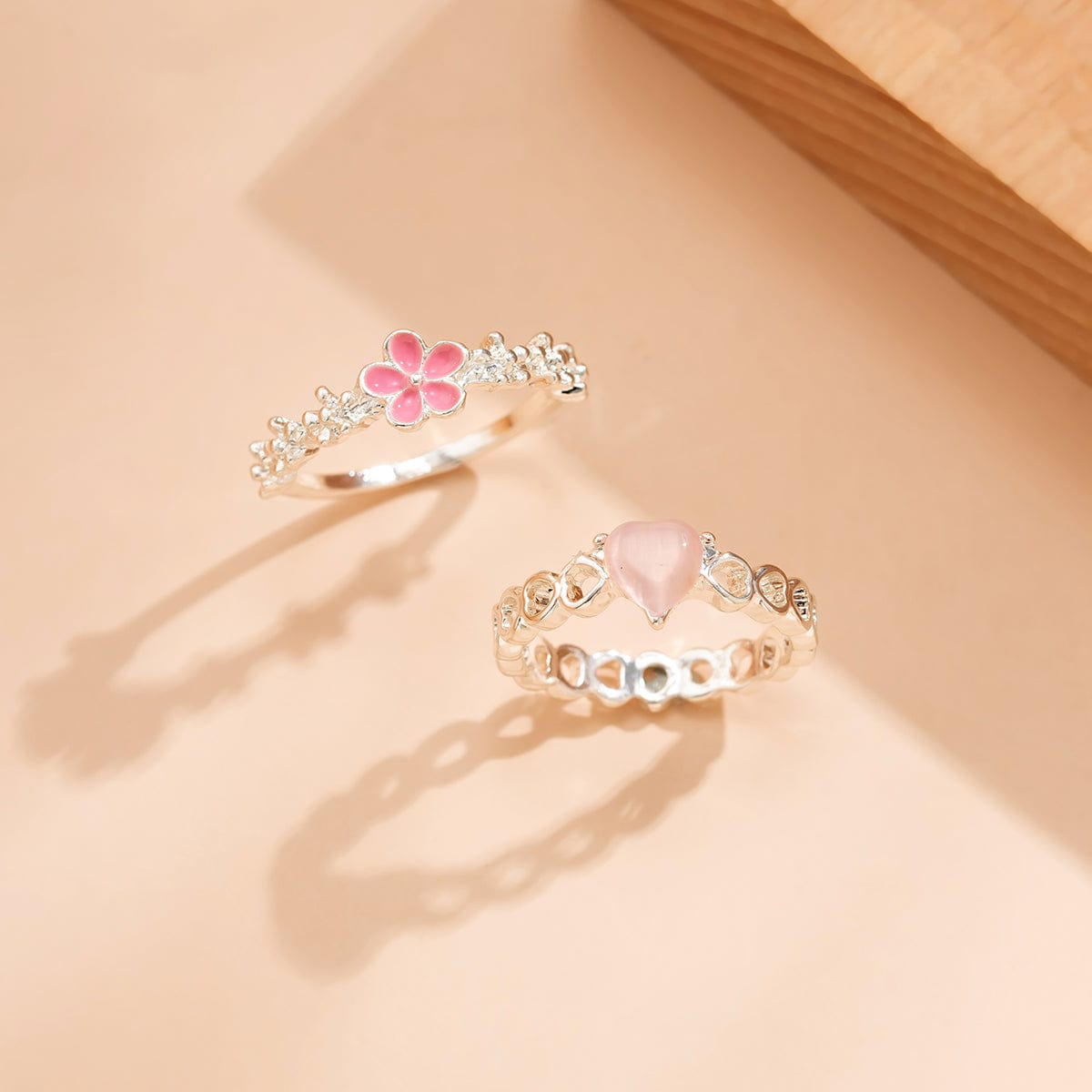 Chic Flower Opal Heart Ring Set