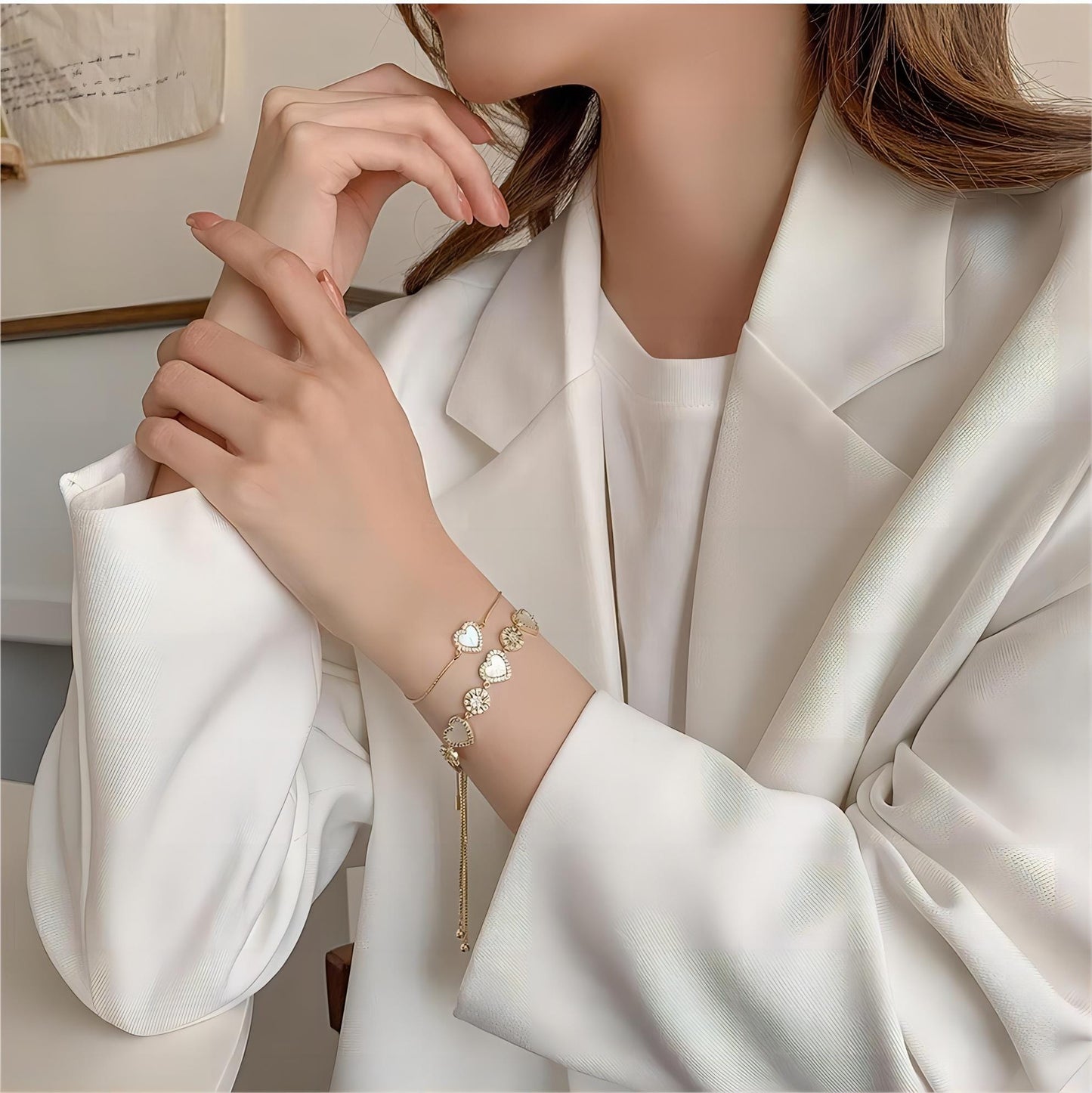 Bracelet coeur en nacre naturelle et or
