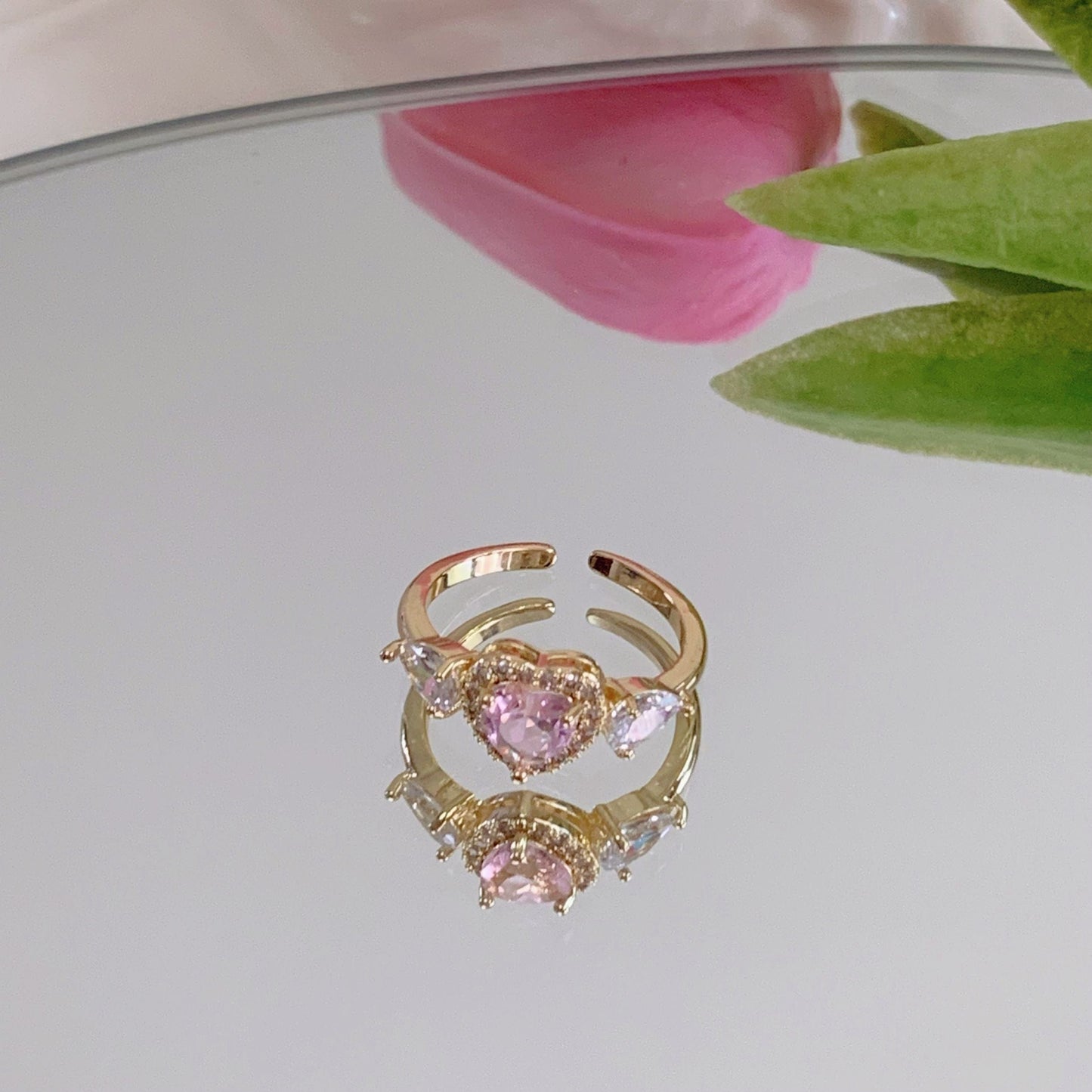 Bague en forme de cœur avec ailes d'ange en cristal rose ajustable