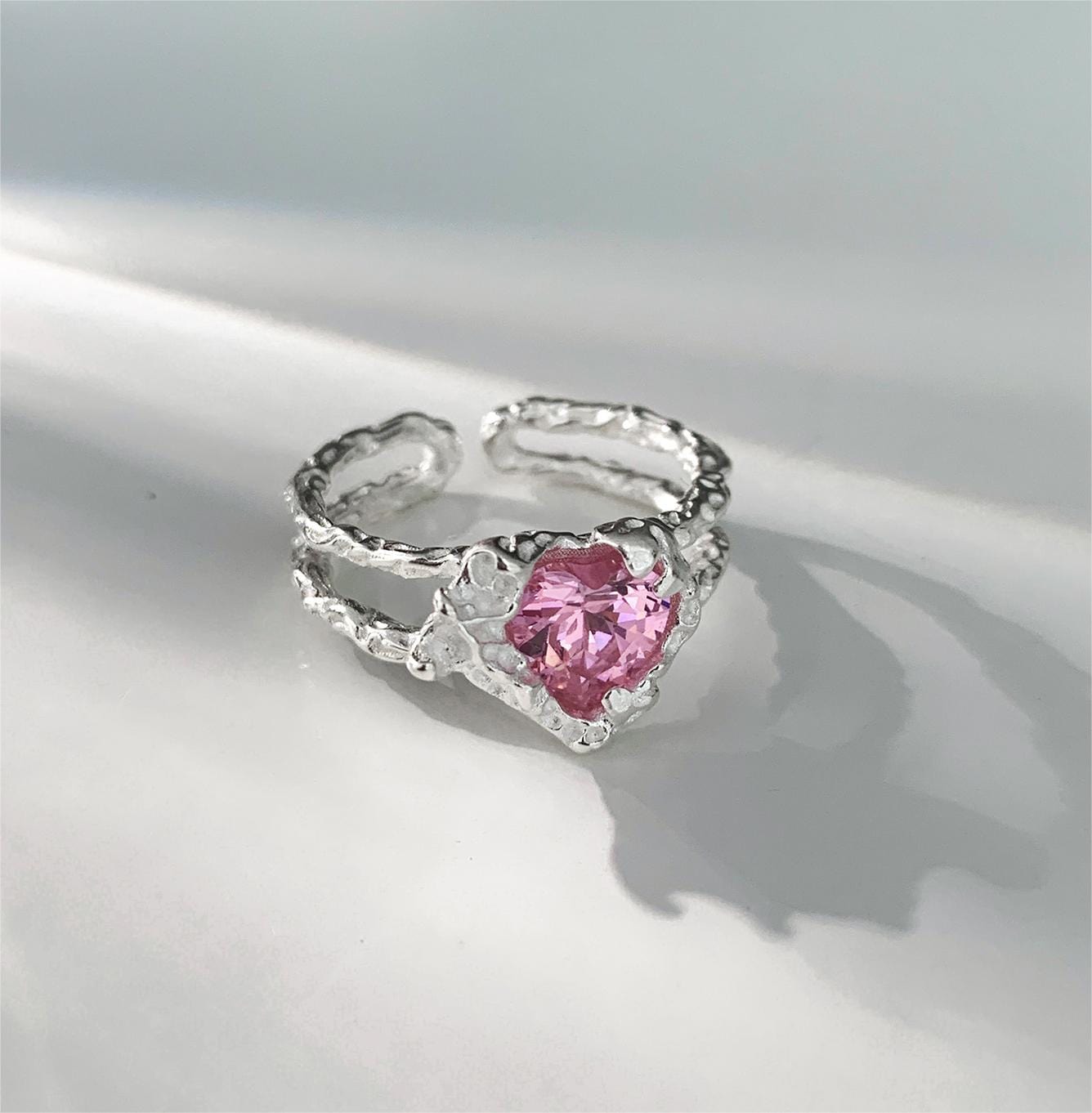 Chic Adjustable Pink Crystal Heart Ring