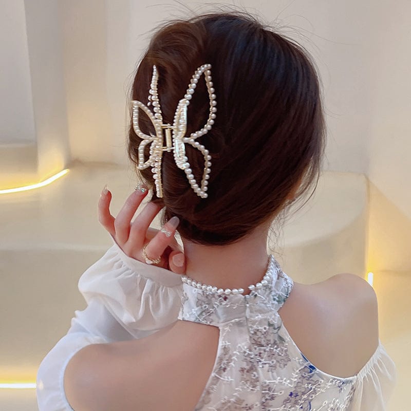 Schicke Haarspange mit Schmetterlings-Perlen-Chignon-Klauenclip