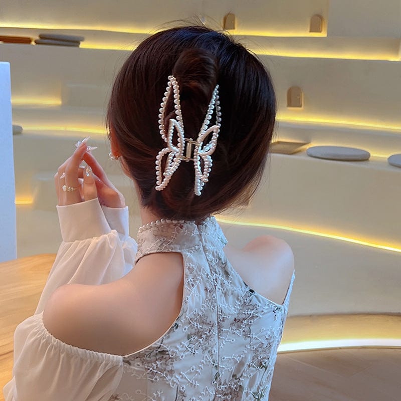 Schicke Haarspange mit Schmetterlings-Perlen-Chignon-Klauenclip