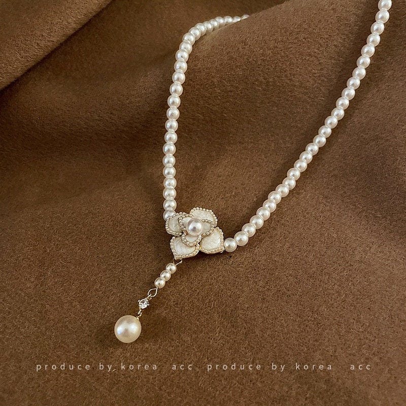 Elegant Camellia Pearl Chain Choker Necklace