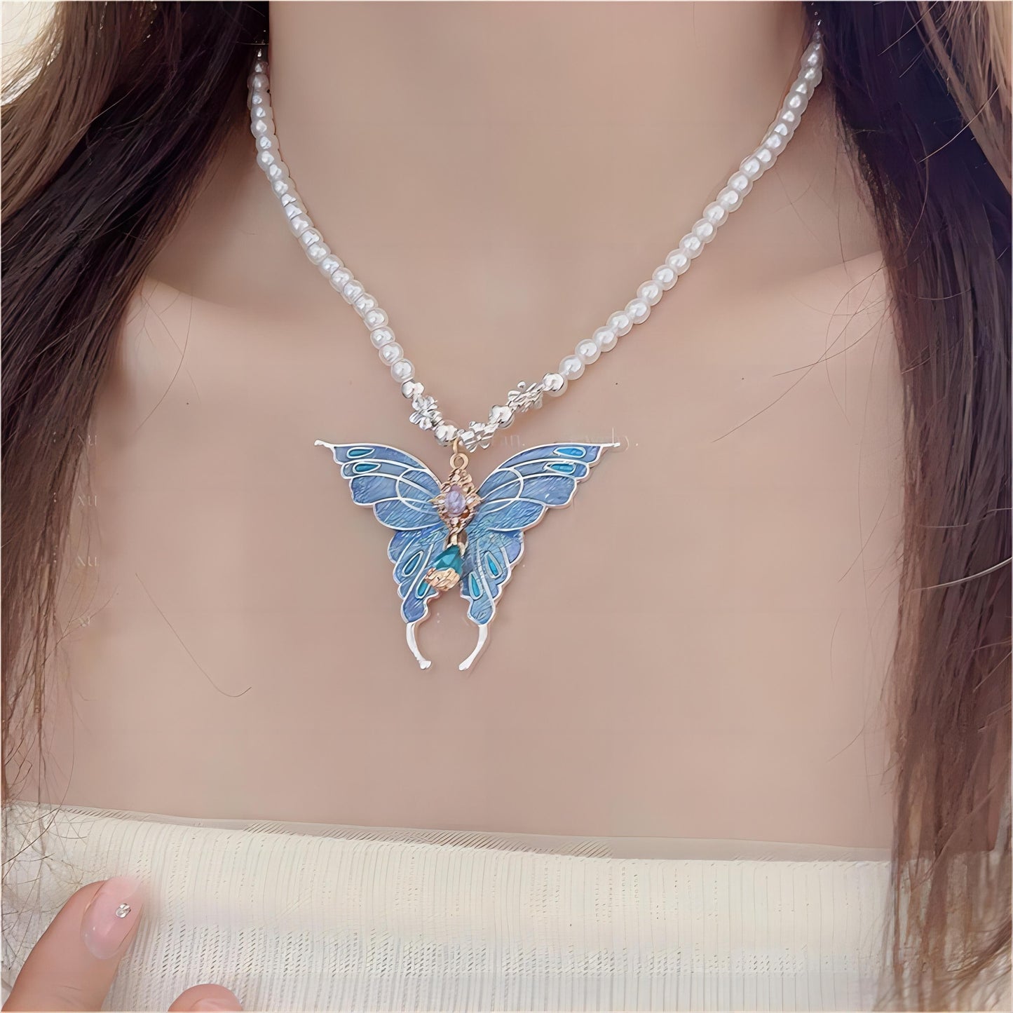 Collier chaîne de perles papillon coloré chic