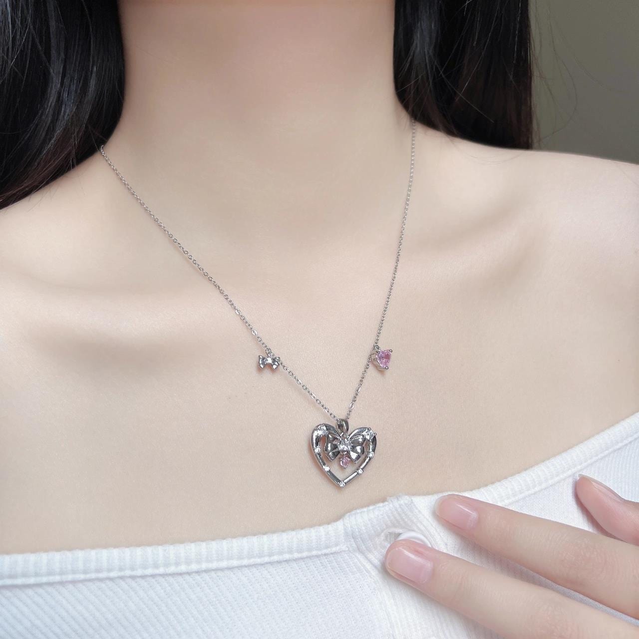Trendy Bowknot Heart Pendant Necklace