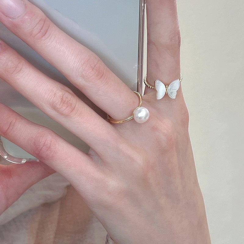 Schicker offener Ring mit Schmetterlingsfritillaria
