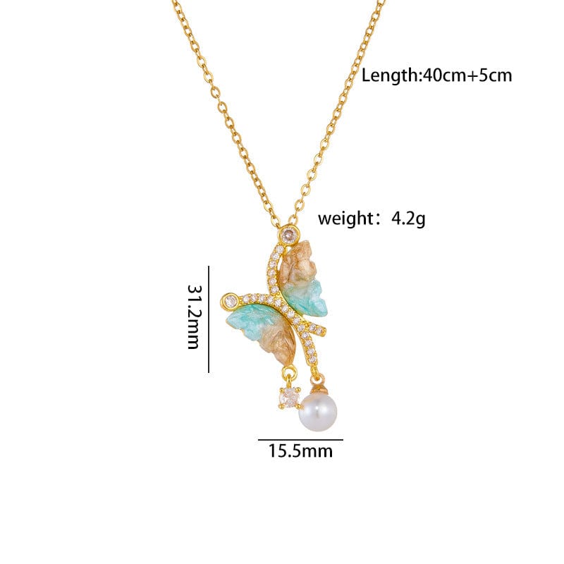 Gradient Butterfly Pearl Necklace