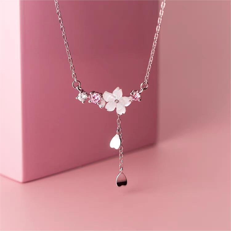 Sweet Heart Tassel Cherry Blossom Necklace