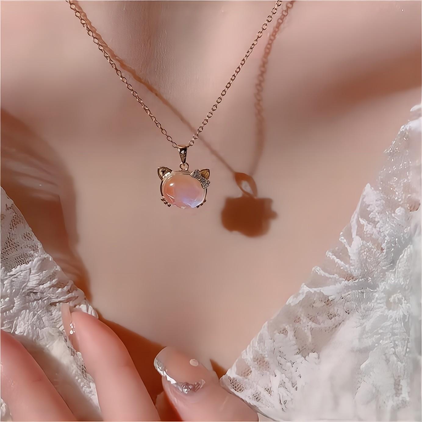 Elegant Labradorite Kitty Pendant Necklace