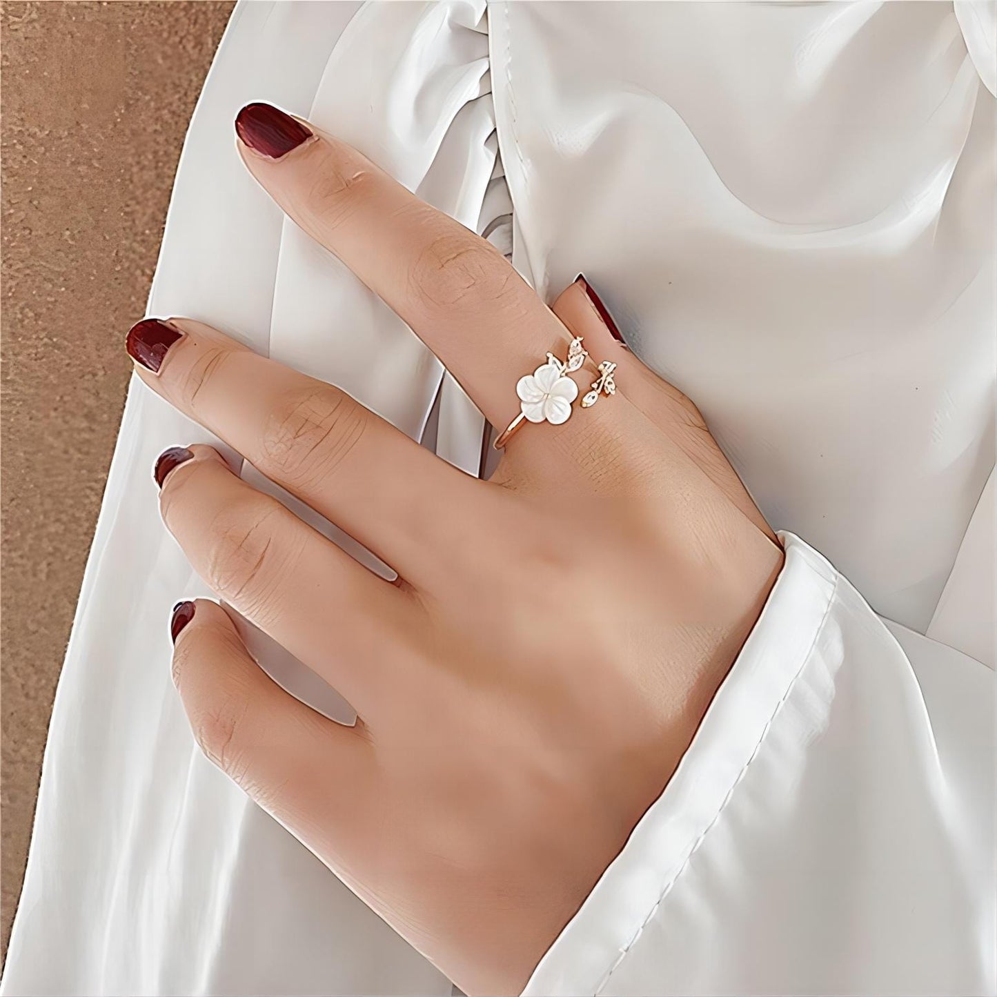 Natural Pearl Shell Flower Ring