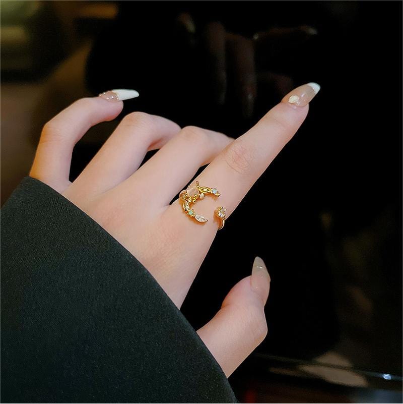 Charmante bague de phase de lune en opale rose