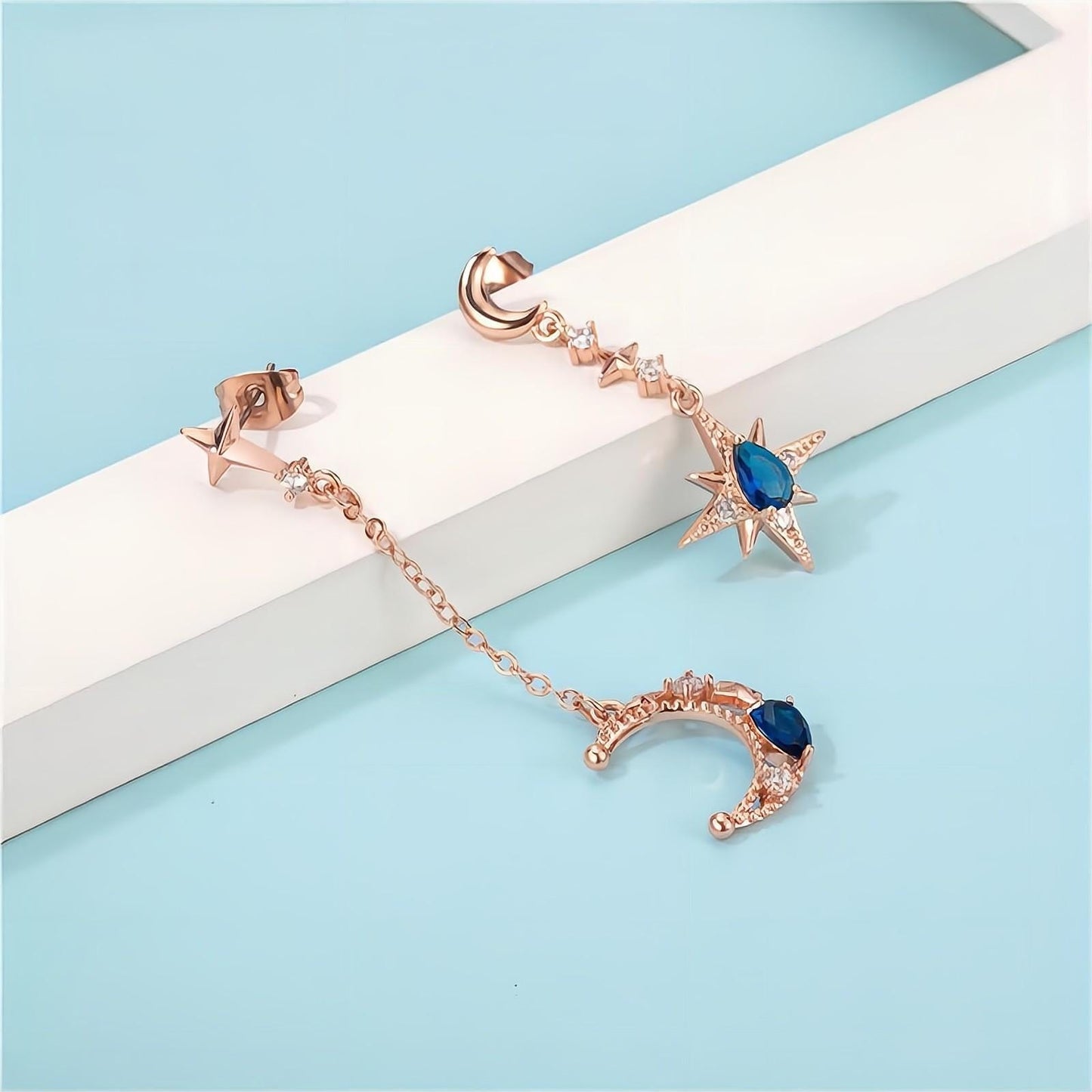 Boucles d'oreilles pendantes en forme d'étoile et de phase de lune en strass