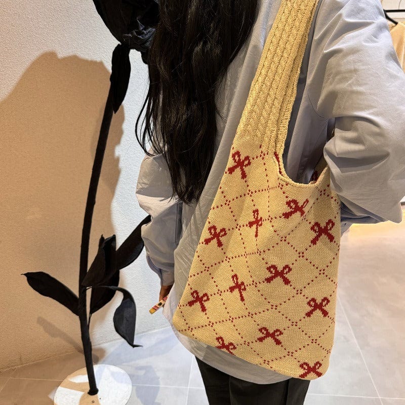 Sweet Bowknote Embroidery Shoulder Bag