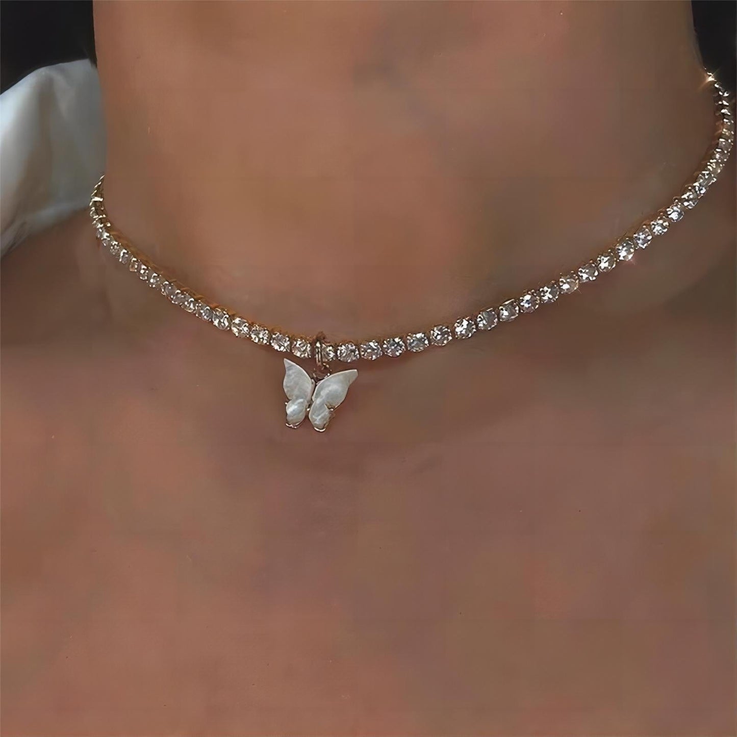 Ensemble de colliers à lettres initiales en forme de papillon et strass superposés