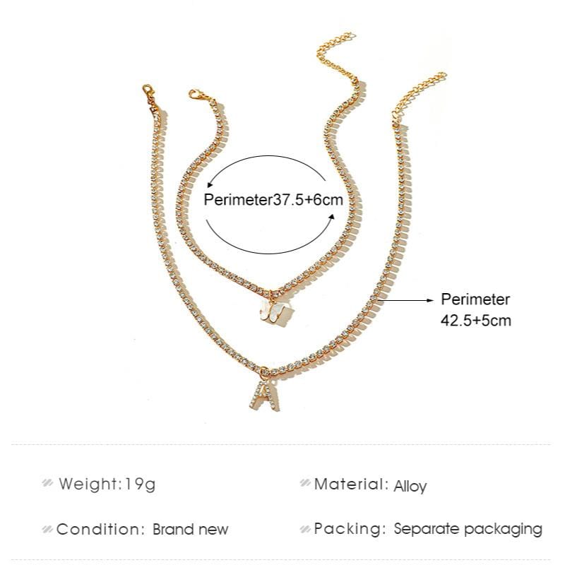 Ensemble de colliers à lettres initiales en forme de papillon et strass superposés
