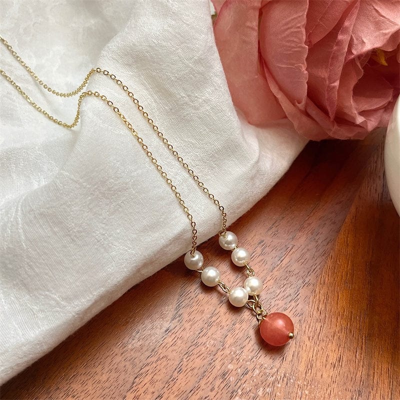 Collier chaîne de perles avec pendentif en pierre de pêche charmant