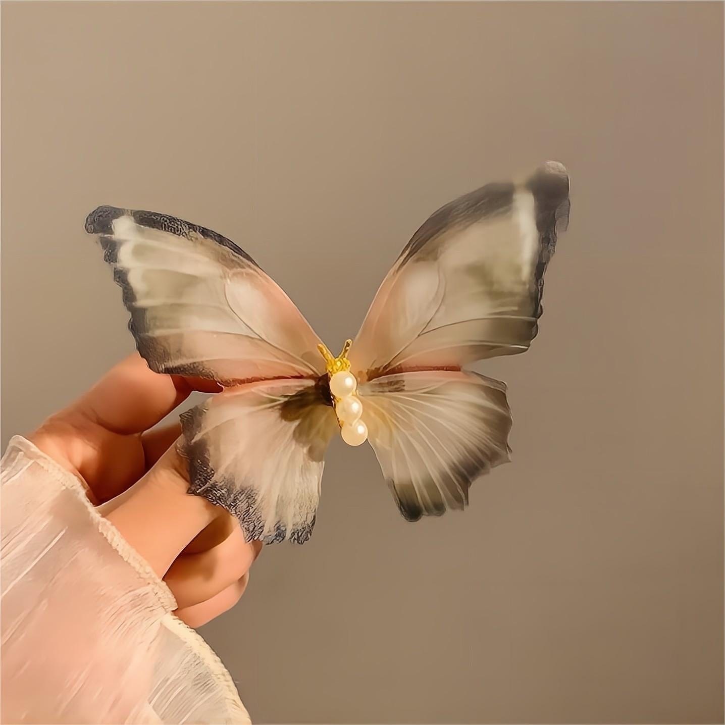 Haarspange mit Schmetterling und Perlenanhänger