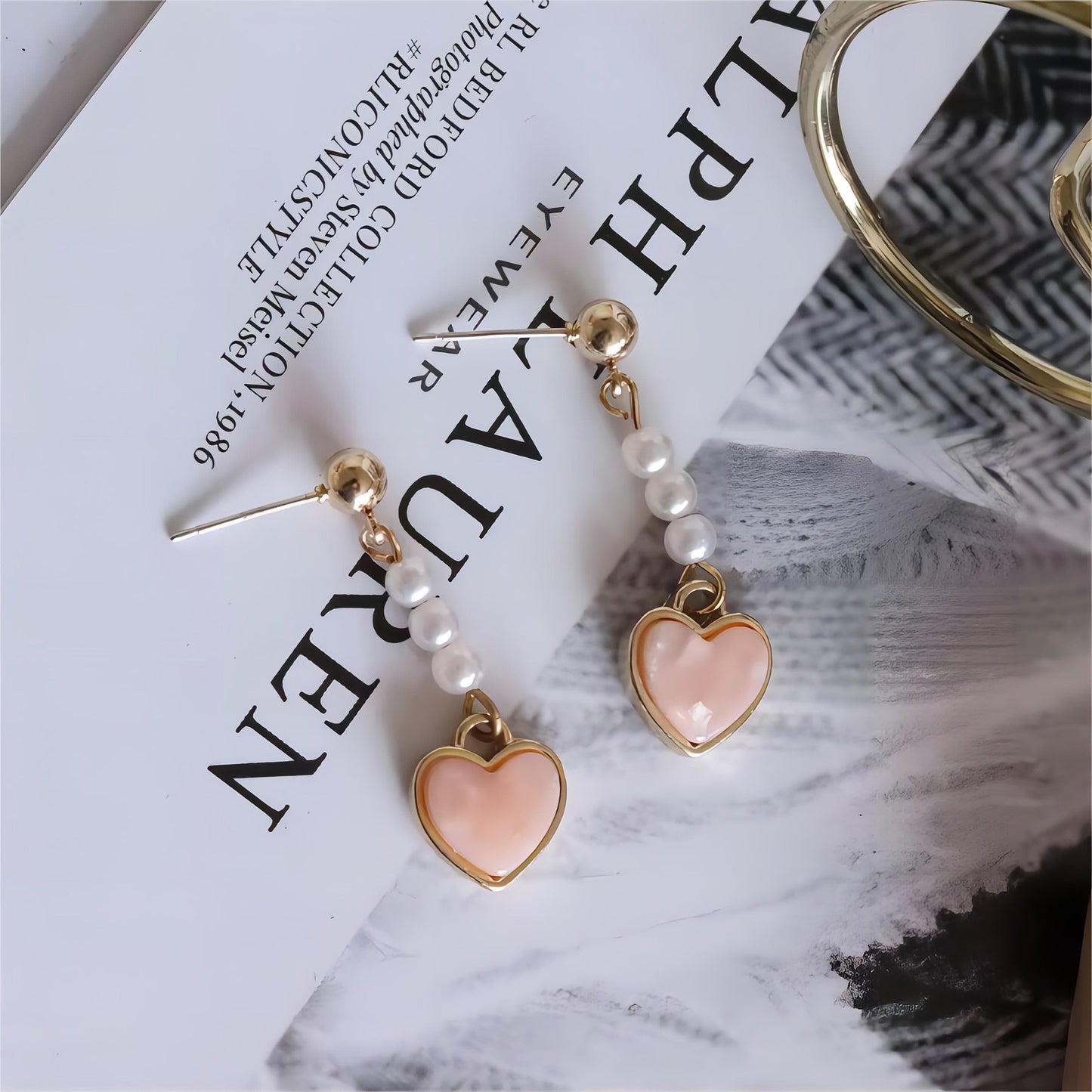 Boucles d'oreilles pendantes en forme de cœur en perles douces et chics