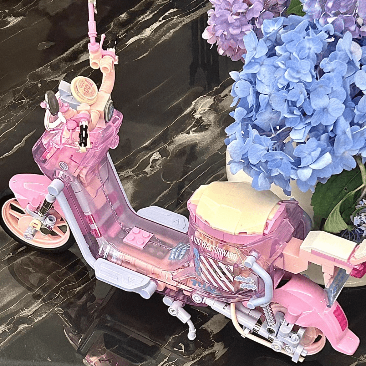 Kawaii Pink Motor Building Bricks