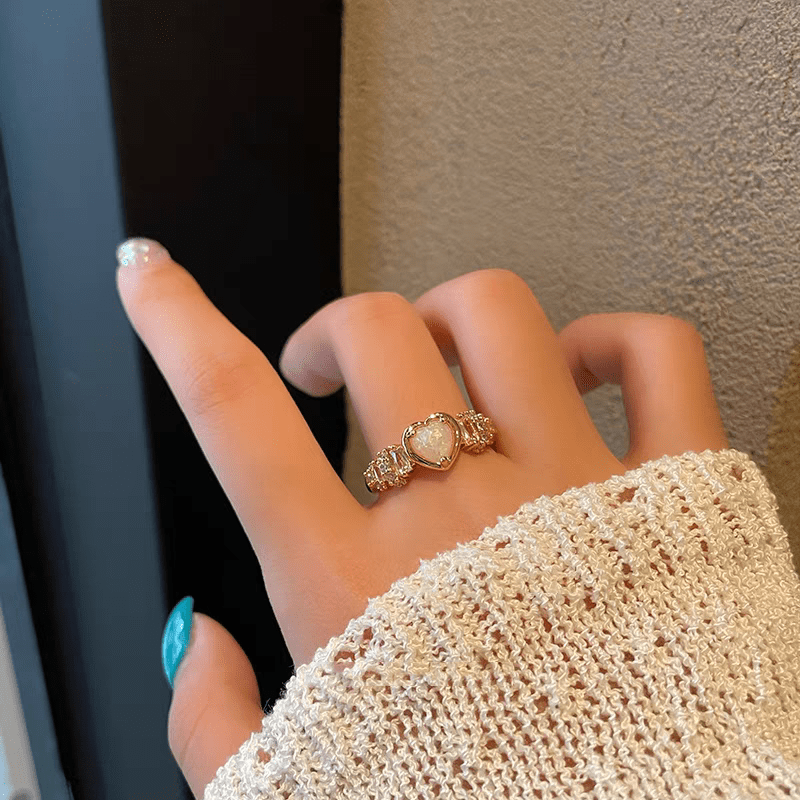 Chic Rhinestone Opal Heart Ring