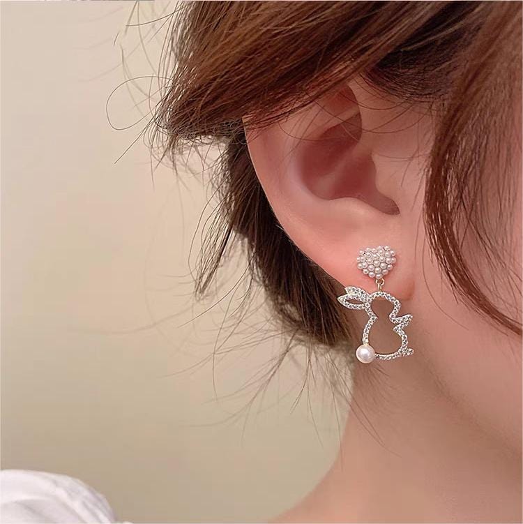 Charming Dangling Pearl Heart Rabbit Earrings