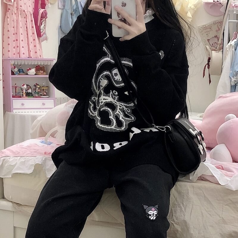 Naughty Face Kuro Sweater