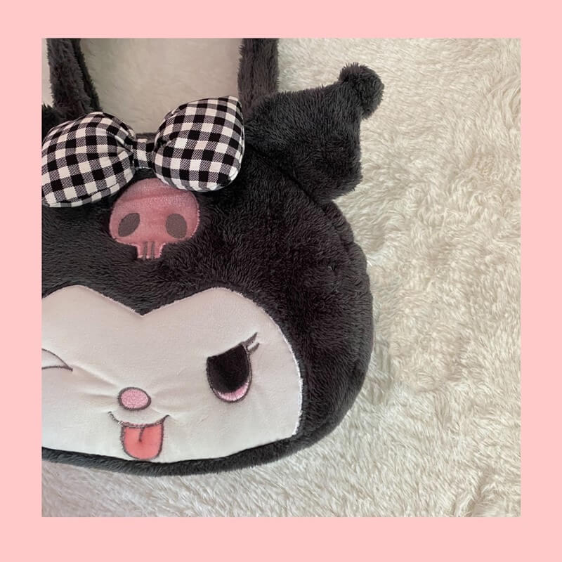 Kuro Fluffy Shoulder Bag