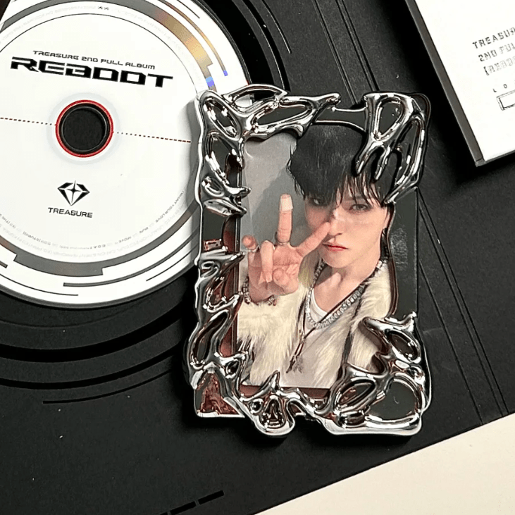 Cyberpunk Kpop Tone Photocard Holder Keychain Irregular Silver