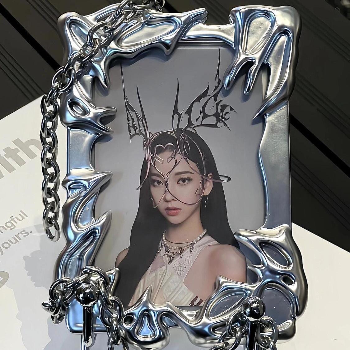 Cyberpunk Kpop Tone Photocard Holder Keychain Irregular Silver