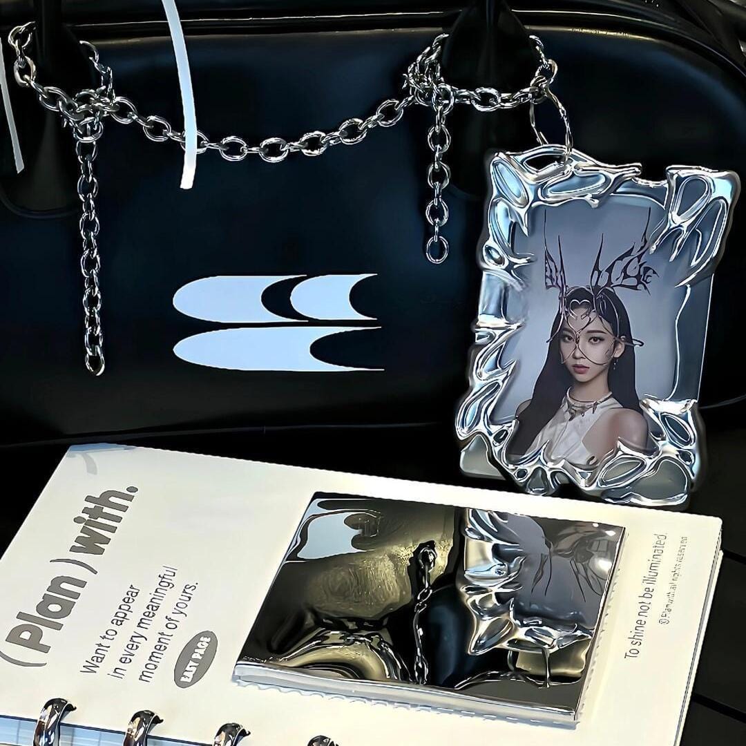 Cyberpunk Kpop Tone Photocard Holder Keychain Irregular Silver