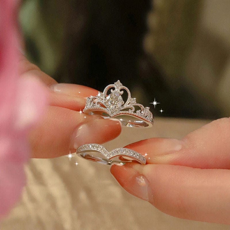 Charmant ensemble de bagues empilables en argent avec couronne