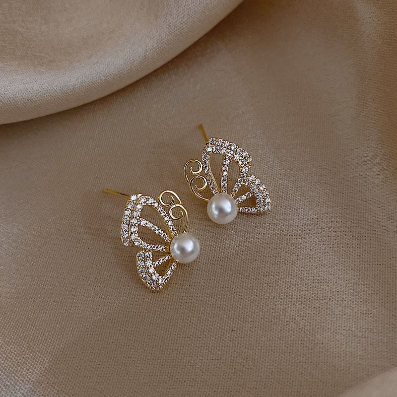 Pearl Butterfly Hollow Earrings