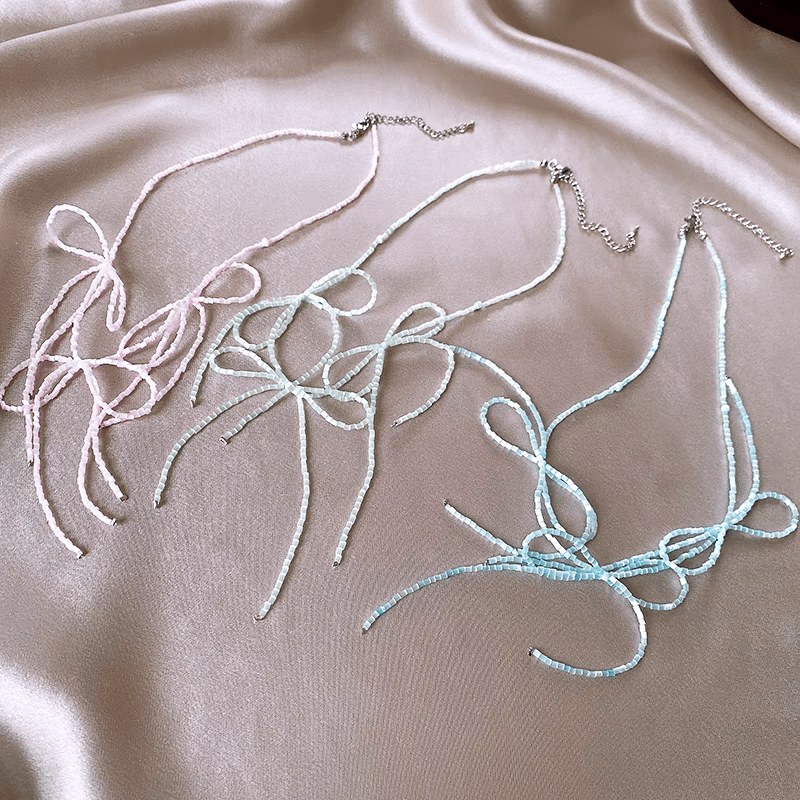 Collier ras du cou en ruban coloré