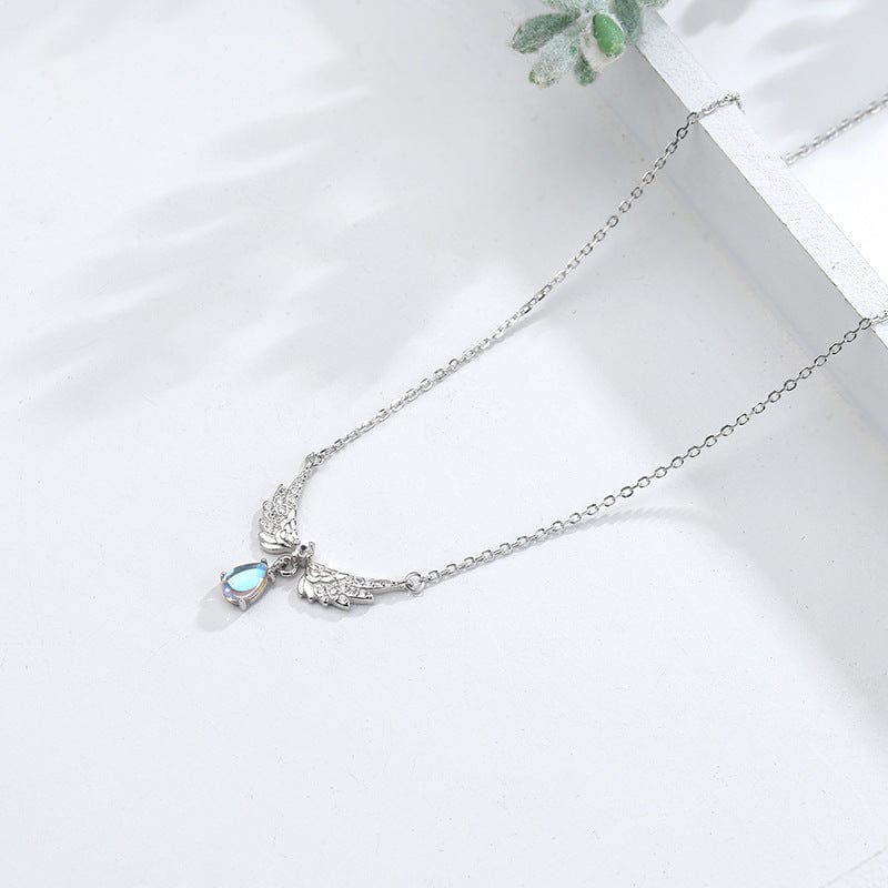 Elegant Crystal Waterdrop Angel Wings Necklace