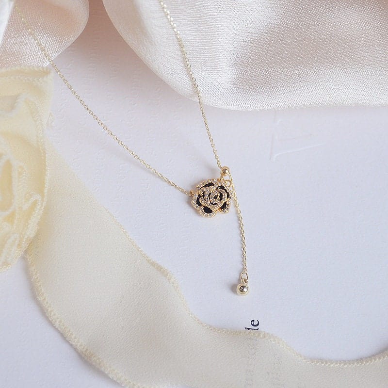 Elegant Camellia Cable Chain Necklace