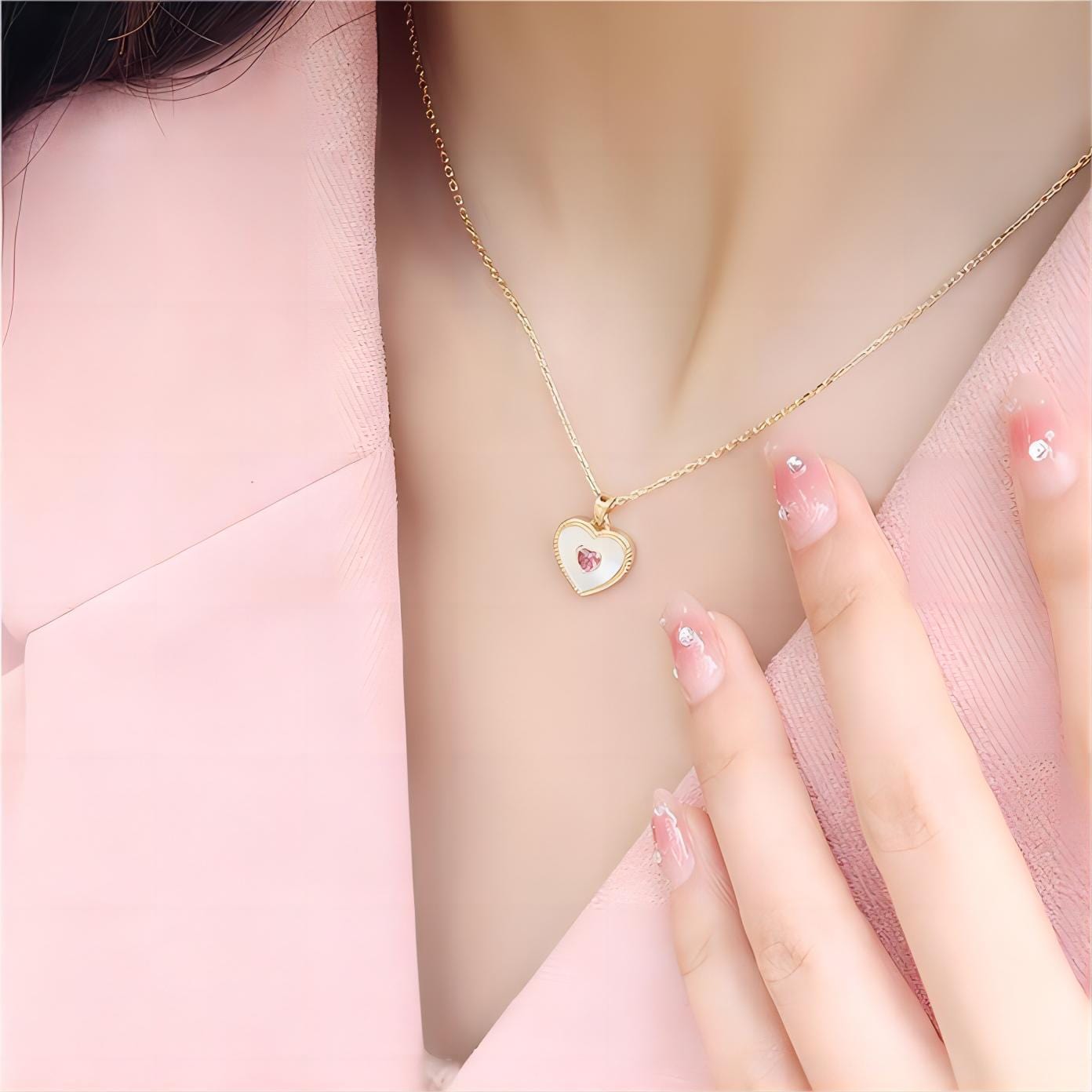 Natural Shell Heart Pendant Necklace