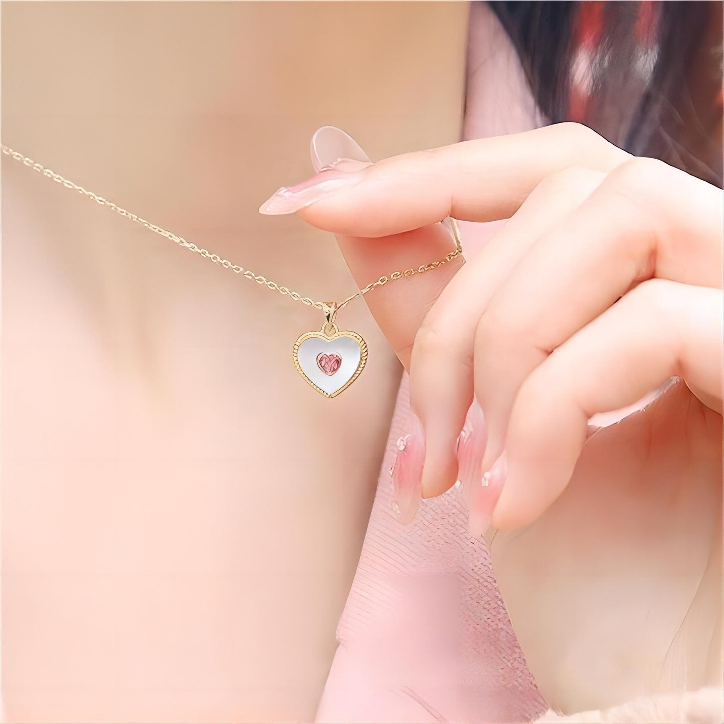 Natural Shell Heart Pendant Necklace